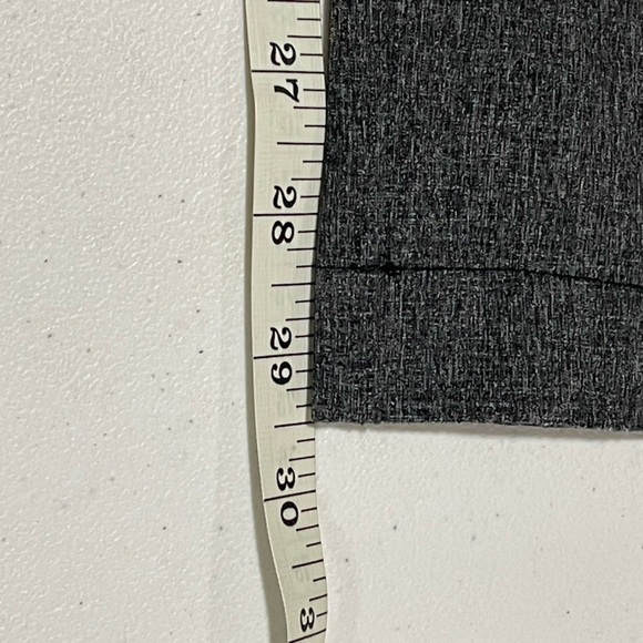 Under Armour Men's Sz 36x30 Showdown Tapered Golf Pants Athletic Black/Zinc Gray - Picture 12 of 12